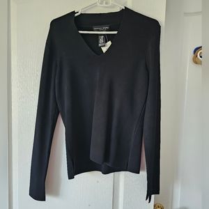 Black v neck long sleeve